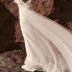 NEWWHITE Kyma Tulle Bridal Overskirt NWT